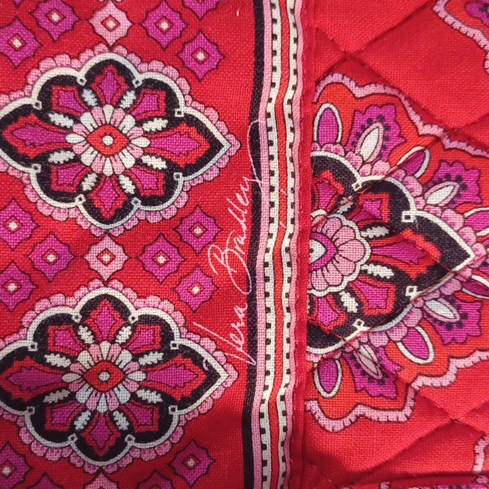 Vera Bradley Tote/Shoulder Bag in Frankly Scarlet Pattern Super Clean Zero Wear! - Picture 5 of 8